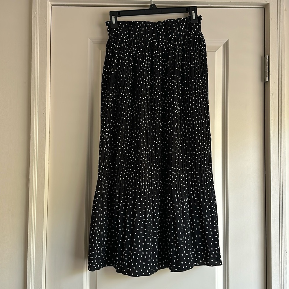 Black and White Polka Dot Ruffled Midi Skirt